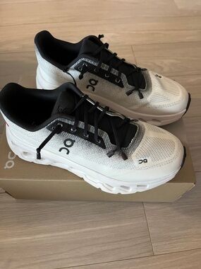 On ☁️ Cloudtilt Sneakers